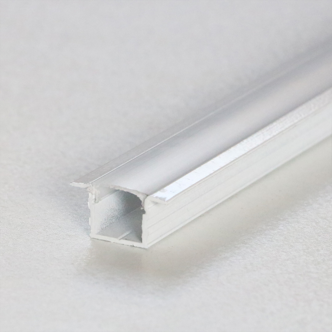 سفید.jpg442025_05_31