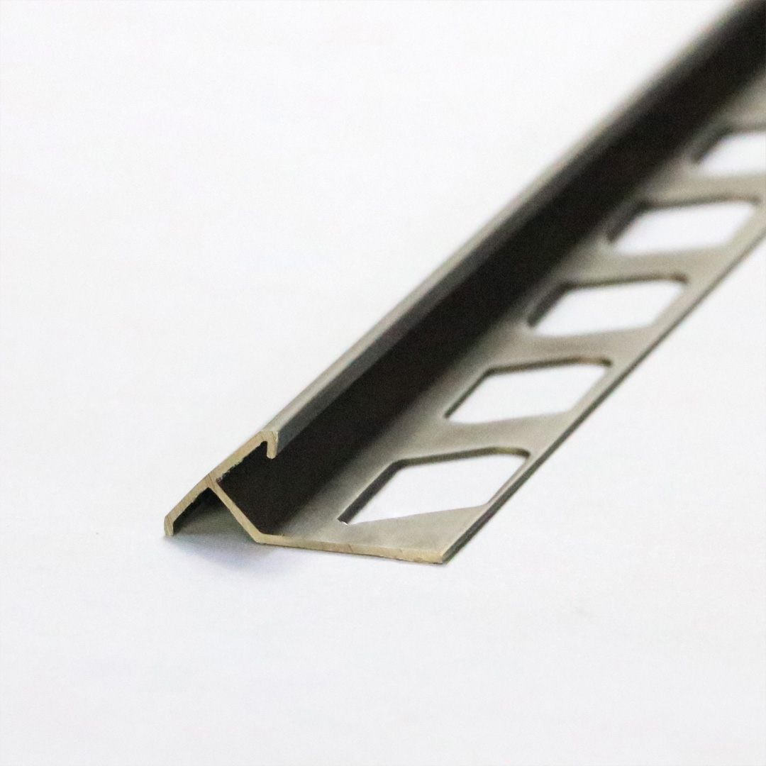 شامپاینی.jpg72025_05_08