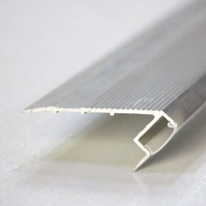 نقره ای.jpg482025_06_01